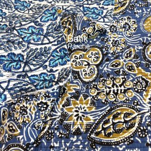 باتیک پنبه دوزی دورو باتیک پارچه بازار بزرگ پارچه فروش های ارسال به سراسر ایران.Double-sided cotton batik, batik fabric, big bazaar fabric sellers, shipping all over Iran.