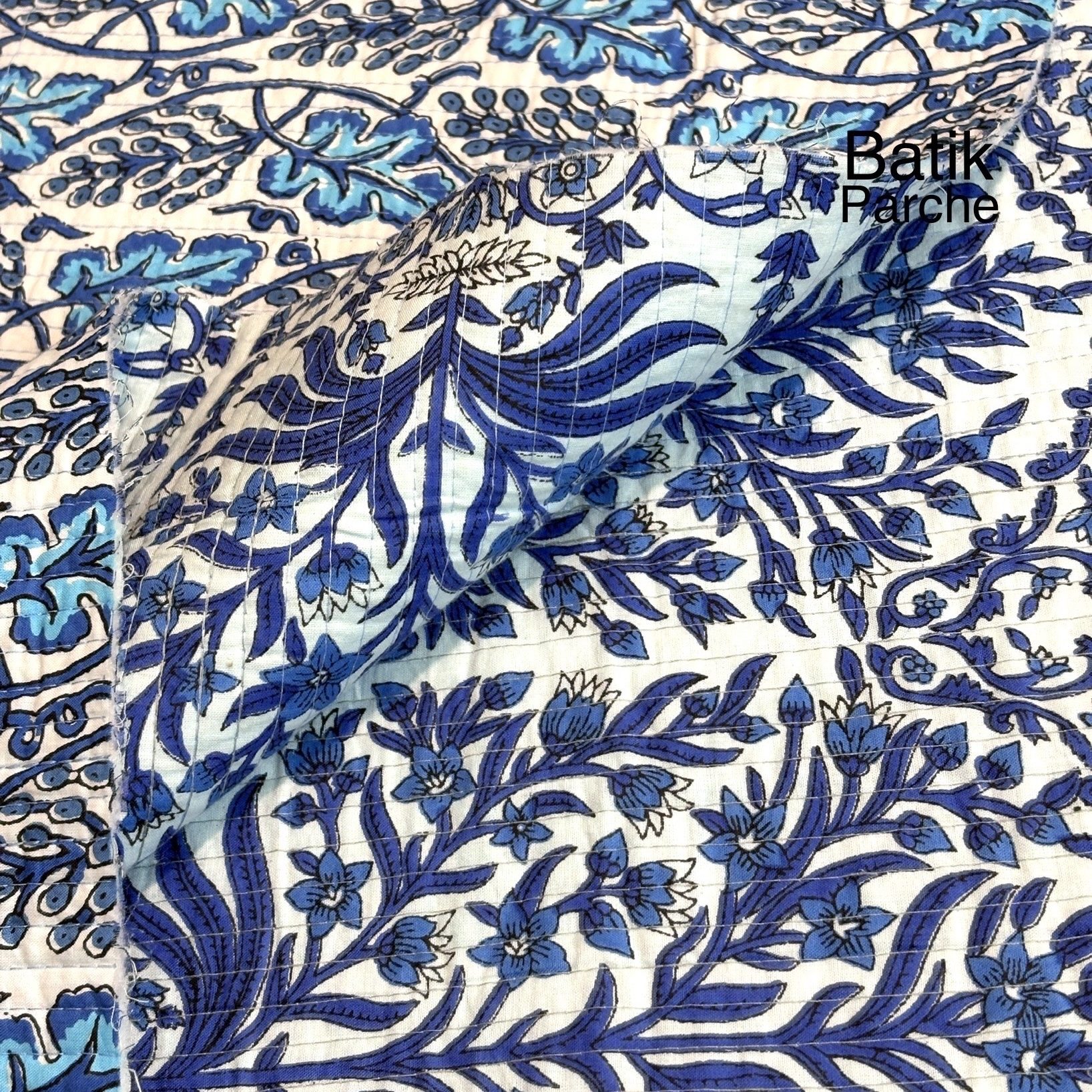 باتیک پنبه دوزی دورو باتیک پارچه بازار بزرگ پارچه فروش های ارسال به سراسر ایران.Double-sided cotton batik, batik fabric, big bazaar fabric sellers, shipping all over Iran.
