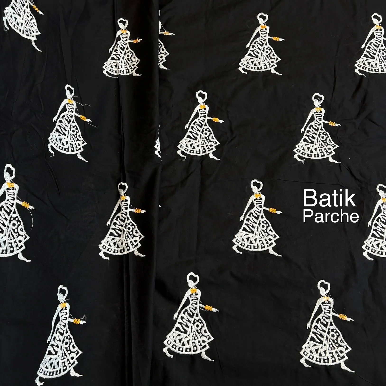 پارچه لینن سوزن دوزی باتیک پارچه بازار بزرگ پارچه ارسال به سراسر ایران.Linen fabric, embroidery, batik, fabric, big market Fabric shipped all over Iran.