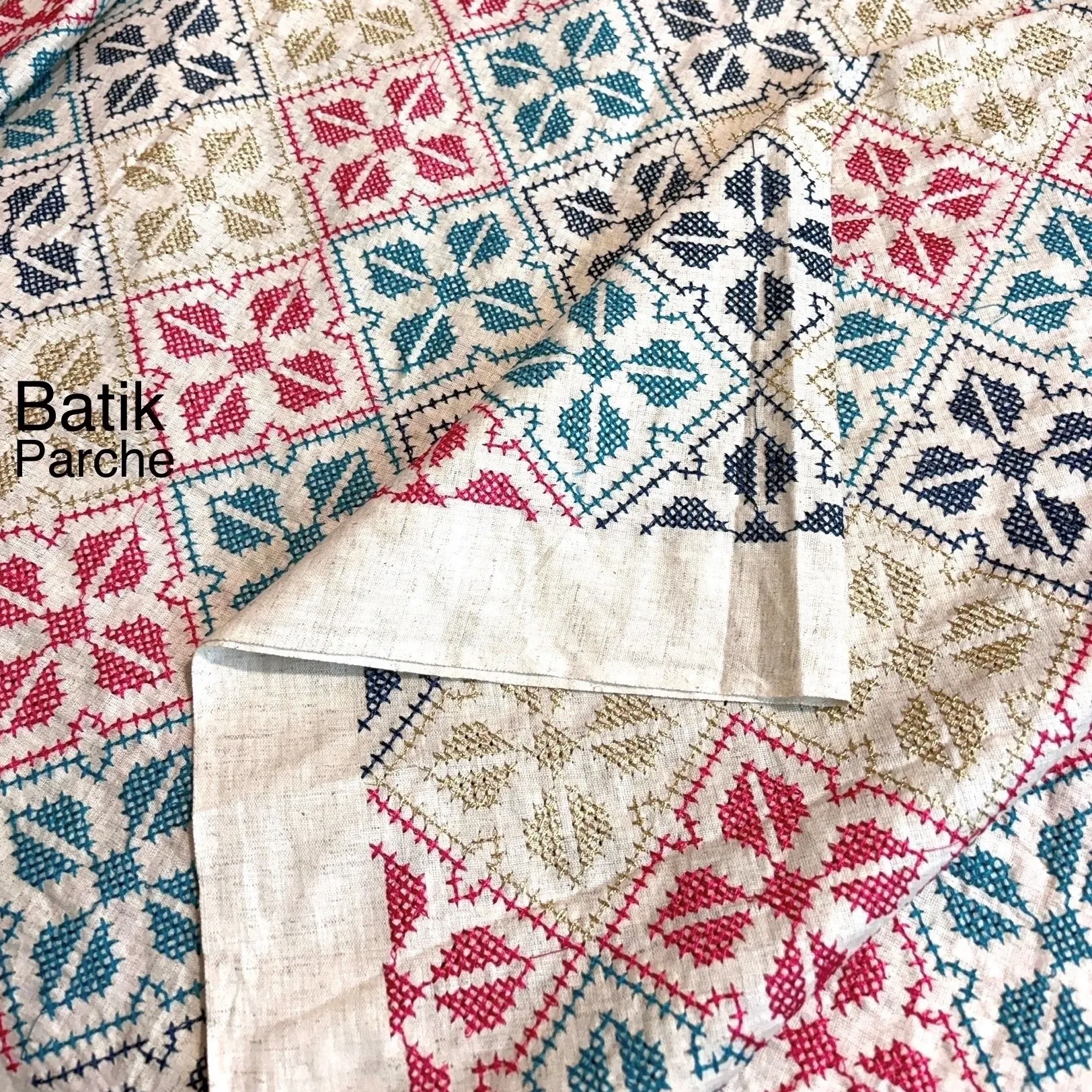 پارچه لینن سوزن دوزی باتیک پارچه بازار بزرگ ایران پارچه ارسال به سراسر ایران.Linen fabric, needlework, batik fabric, Iran's big market, fabric, shipping all over Iran.