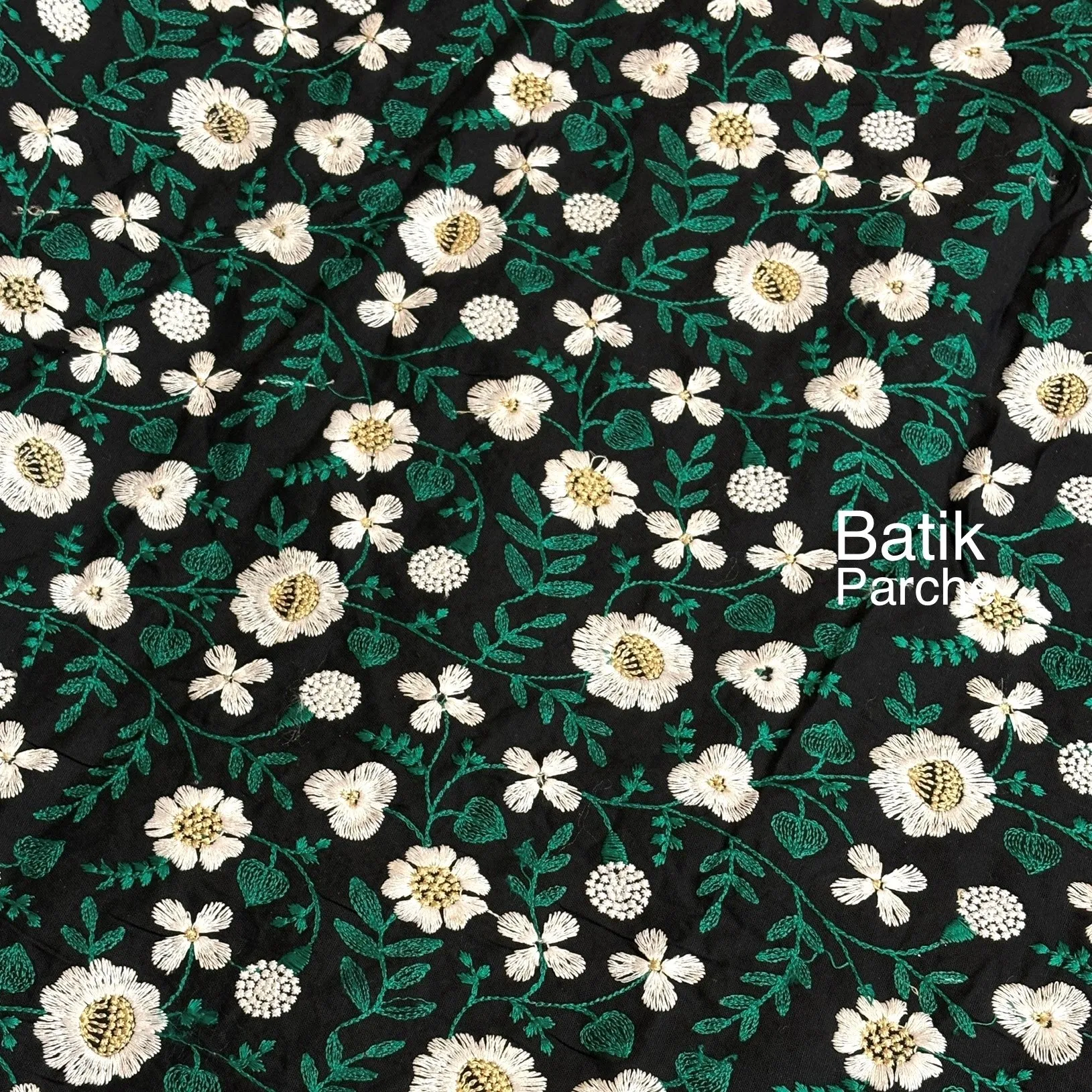 پارچه لینن سوزن دوزی باتیک پارچه بازار بزرگ ایران پارچه ارسال به سراسر ایران.Linen fabric, needlework, batik fabric, Iran's big market, fabric, shipping all over Iran.