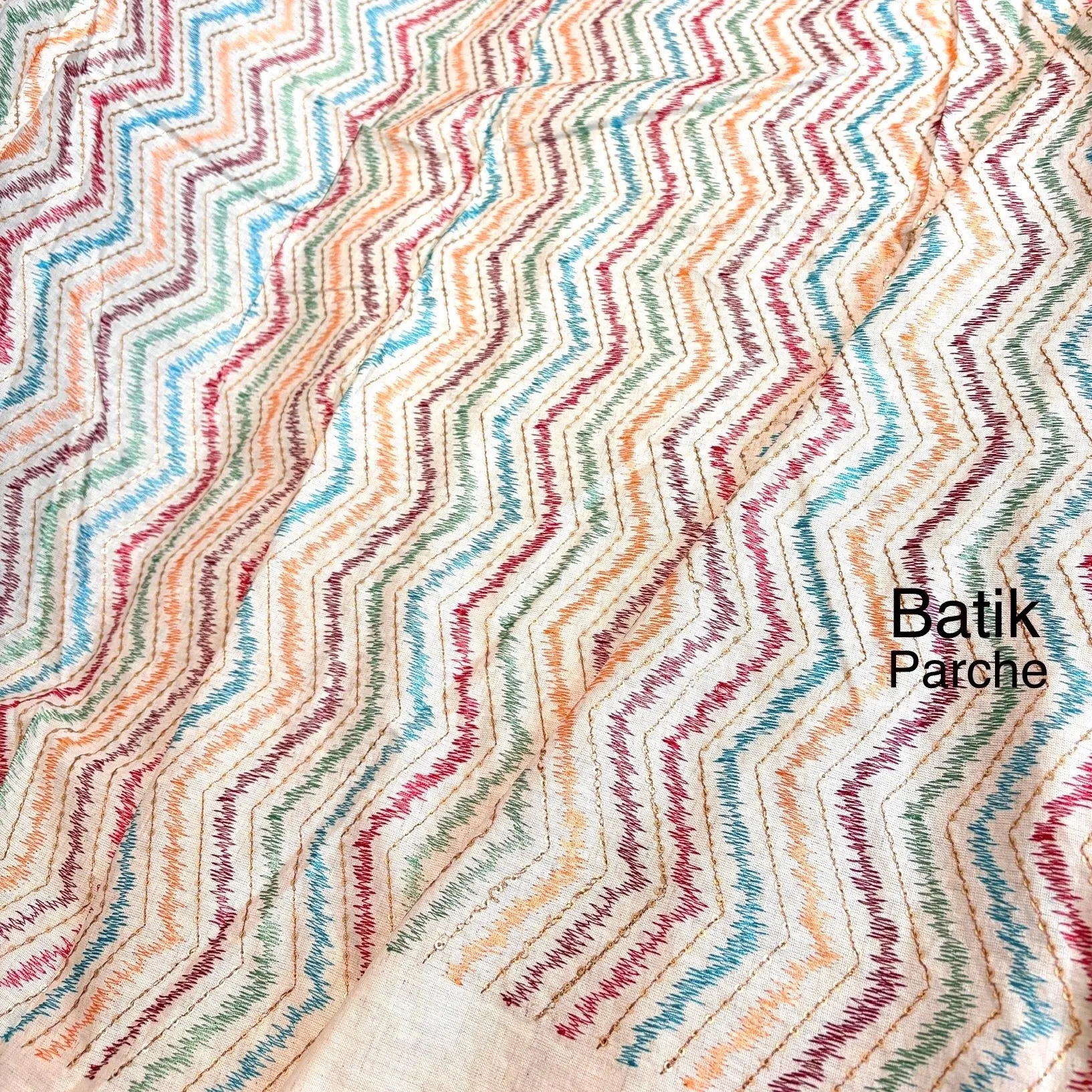 پارچه لینن سوزن دوزی باتیک پارچه بازار بزرگ پارچه ارسال به سراسر ایران.Linen fabric, embroidery, batik, fabric, big market Fabric shipped all over Iran.