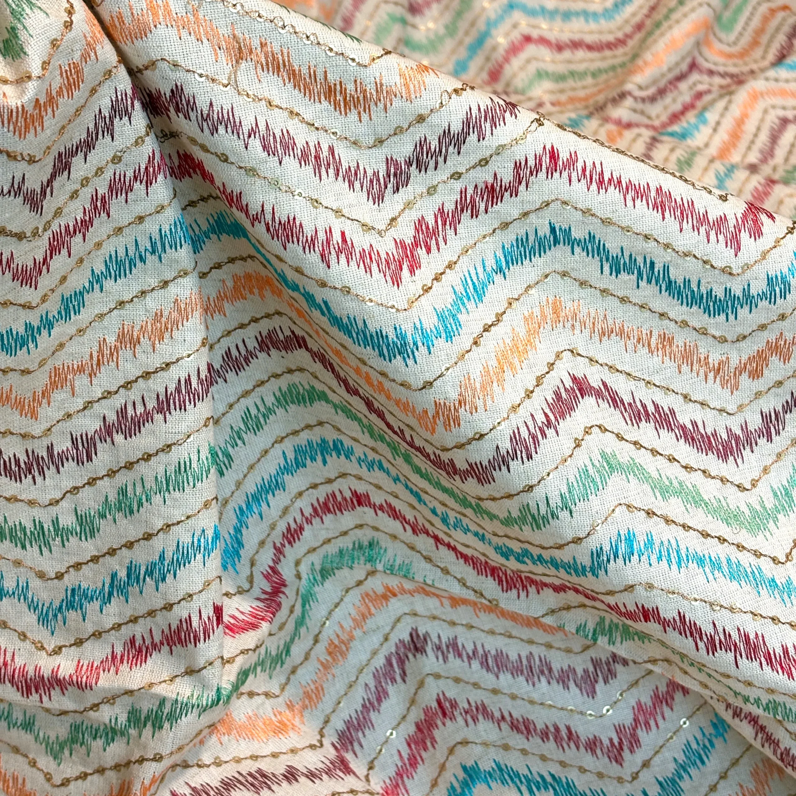 پارچه لینن سوزن دوزی باتیک پارچه بازار بزرگ پارچه ارسال به سراسر ایران.Linen fabric, embroidery, batik, fabric, big market Fabric shipped all over Iran.