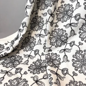 پارچه ژاکارد قلاب بافی باتیک پارچه بازار بزرگ پارچه ایران ارسال به سراسر ایران.Jacquard fabric, crochet, batik fabric, big bazaar of Iranian fabrics, shipping all over Iran.