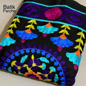 پارچه لینن سوزن دوزی باتیک پارچه بازار بزرگ ایران بازار پارچه ارسال به سراسر ایران.Linen fabric, needlework, batik fabric, Iran's big bazaar, fabric market, shipping to all over Iran.