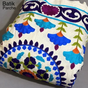 پارچه لینن سوزن دوزی باتیک پارچه بازار بزرگ ایران بازار پارچه ارسال به سراسر ایران.Linen fabric, needlework, batik fabric, Iran's big bazaar, fabric market, shipping to all over Iran.