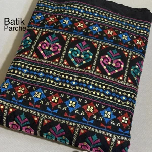 پارچه لینن سوزن دوزی باتیک پارچه بازار بزرگ ایران.Linen fabric, needlework, batik, fabric, Iran's big market.
