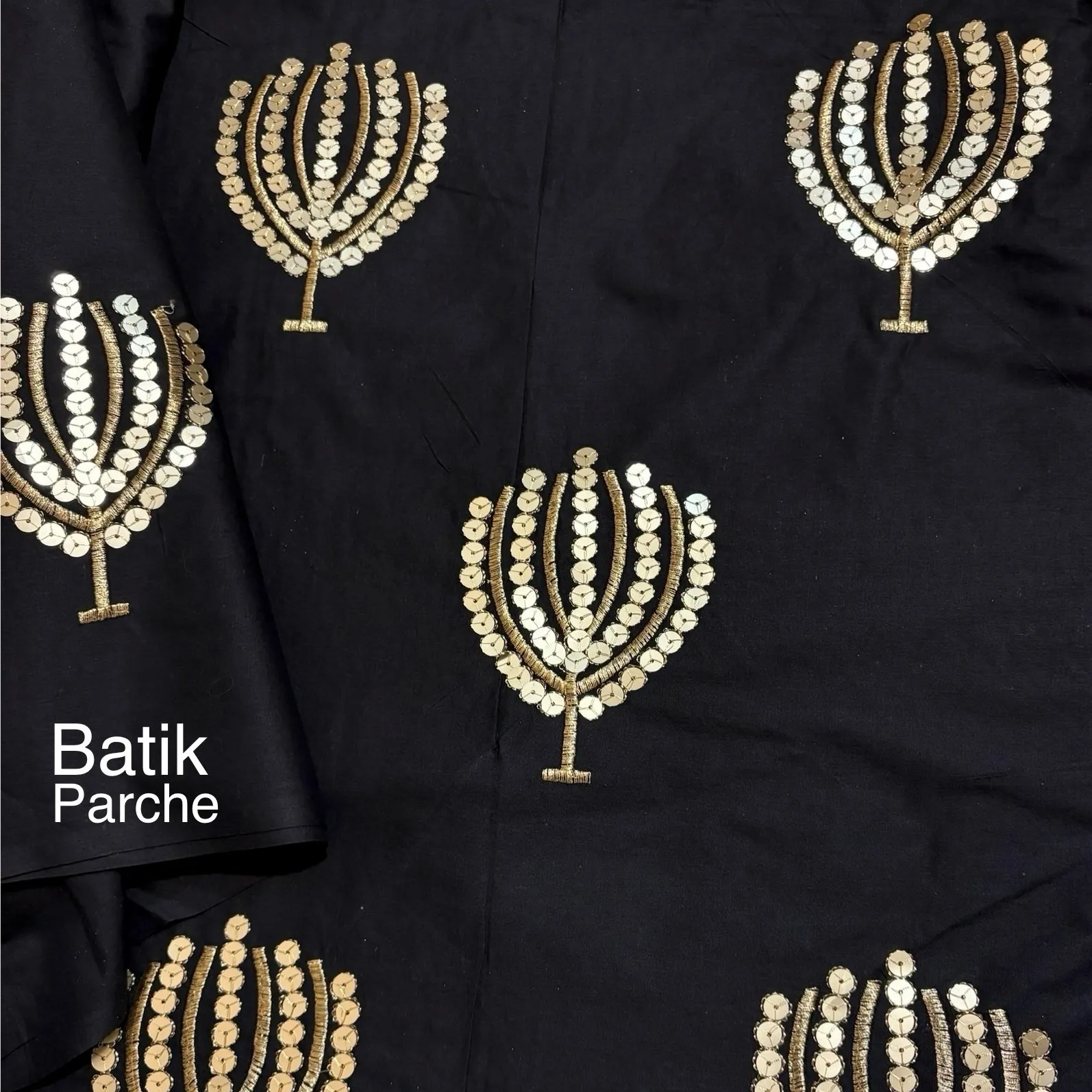 پارچه لینن نچرال سوزن دوزی و پولک دوزی باتیک پارچه بازار بزرگ ایران.Natural linen fabric, needlework and sequin embroidery, batik fabric, Iran's big bazaar.