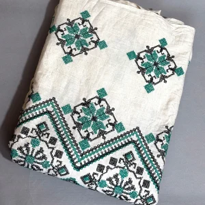 پارچه لینن شماره دوزی باتیک پارچه بازار بزرگ ایران.Linen fabric, embroidered batik fabric, Iran's big market.