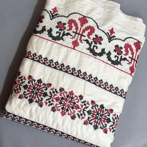 پارچه لینن شماره دوزی باتیک پارچه بازار بزرگ ایران.Linen fabric, embroidered batik fabric, Iran's big market.