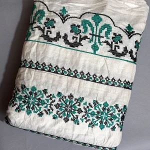 پارچه لینن شماره دوزی باتیک پارچه بازار بزرگ ایران.Linen fabric, embroidered batik fabric, Iran's big market.