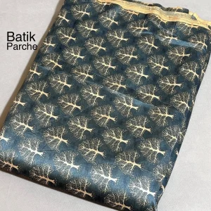 پارچه باتیک تافته چاپ باتیک پارچه باتیک بازار بزرگ ایران بازار بزرگ پارچه.Batik taffeta fabric, batik print, batik fabric, Iran's big bazaar, big bazaar of fabrics.